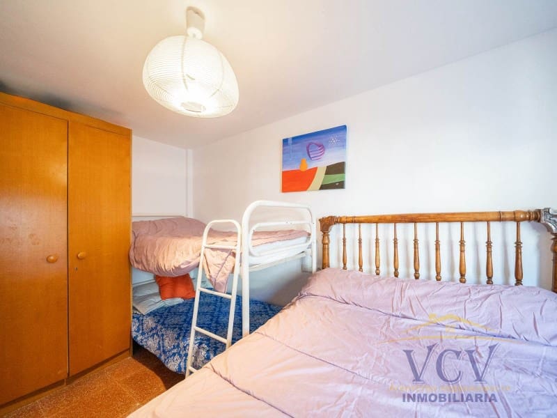 4 soverom Hus til salgs i El Campello med garasje - € 285 000 (Ref: 9948476)