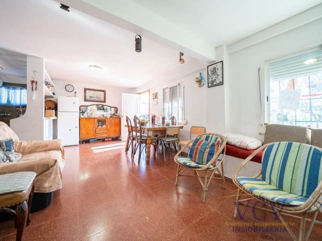 4 soverom Hus til salgs i El Campello med garasje - € 285 000 (Ref: 9948476)