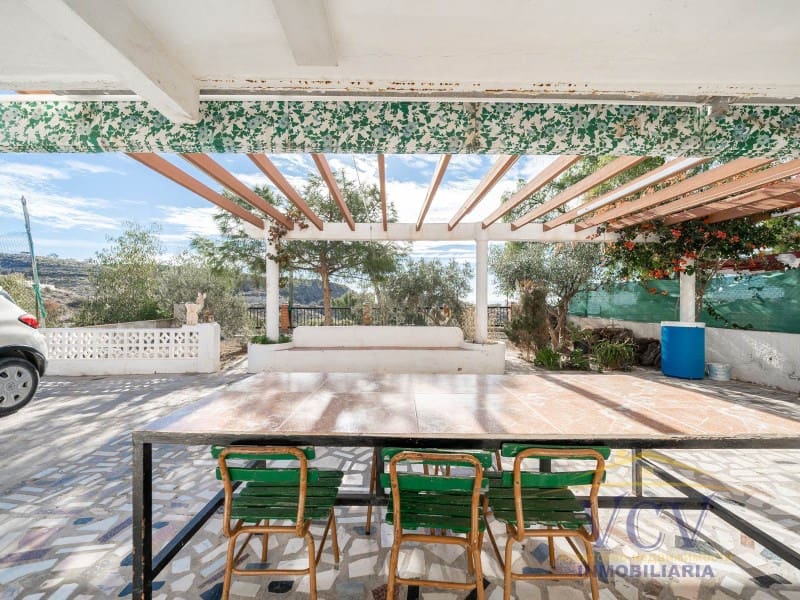 4 soverom Hus til salgs i El Campello med garasje - € 285 000 (Ref: 9948476)