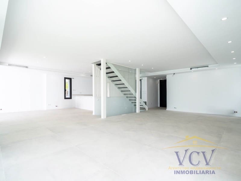 5 soverom Villa til salgs i El Campello med garasje - € 2 700 000 (Ref: 9948477)