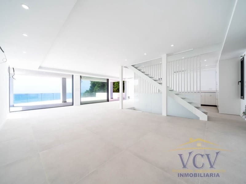 5 soverom Villa til salgs i El Campello med garasje - € 2 700 000 (Ref: 9948477)