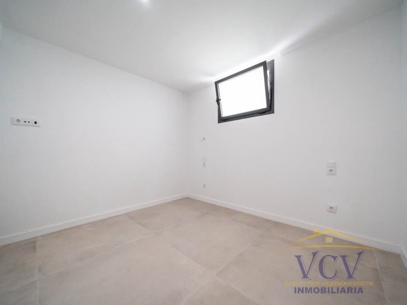 5 soverom Villa til salgs i El Campello med garasje - € 2 700 000 (Ref: 9948477)