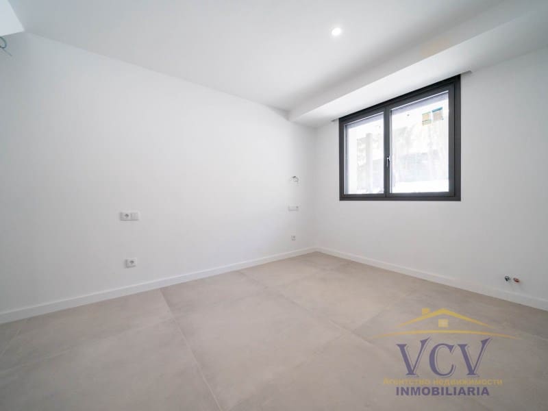 5 soverom Villa til salgs i El Campello med garasje - € 2 700 000 (Ref: 9948477)