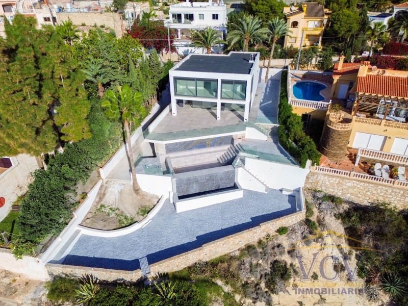 5 soverom Villa til salgs i El Campello med garasje - € 2 700 000 (Ref: 9948477)