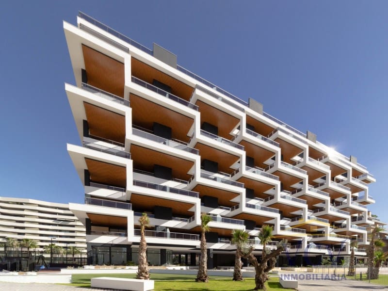 3 sypialnia Mieszkanie na sprzedaż w Miasto Alicante / Alacant z basenem garażem - 780 000 € (Ref: 9948481)