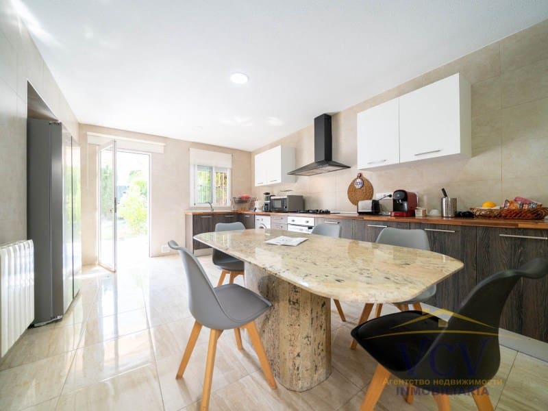 5 soverom Villa til salgs i Playa de Muchavista med garasje - € 1 100 000 (Ref: 9948483)