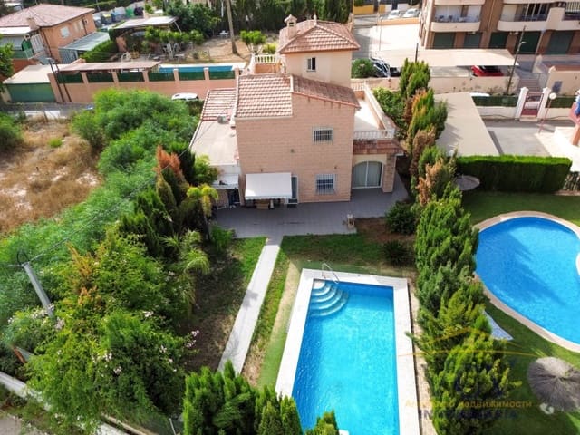 5 soverom Villa til salgs i Playa de Muchavista, El Campello med garasje - € 1 100 000 (Ref: 9948483)