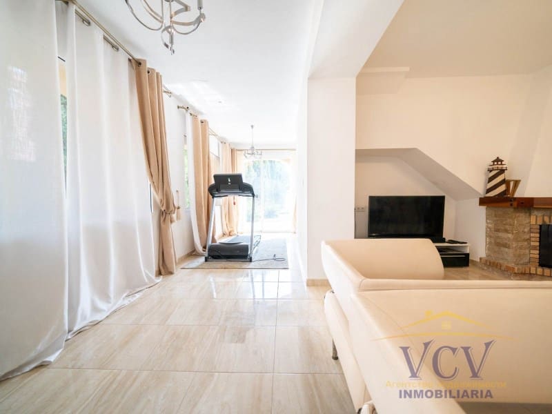 5 soverom Villa til salgs i Playa de Muchavista med garasje - € 1 100 000 (Ref: 9948483)