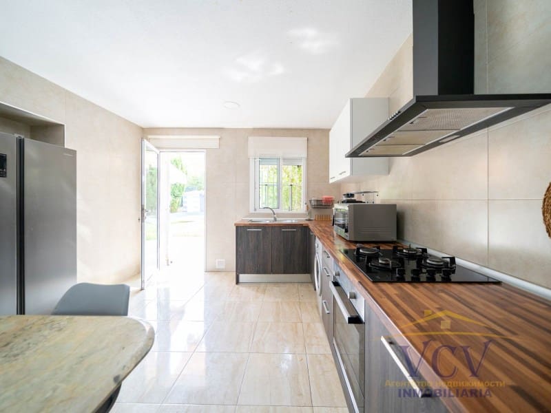 5 soverom Villa til salgs i Playa de Muchavista med garasje - € 1 100 000 (Ref: 9948483)