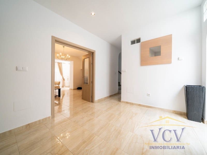 5 soverom Villa til salgs i Playa de Muchavista med garasje - € 1 100 000 (Ref: 9948483)