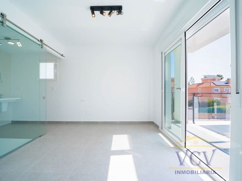 3 soverom Hus til salgs i Gran Alacant med garasje - € 450 000 (Ref: 9948484)