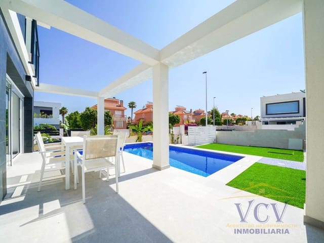 3 soverom Hus til salgs i Gran Alacant, Santa Pola med garasje - € 450 000 (Ref: 9948484)