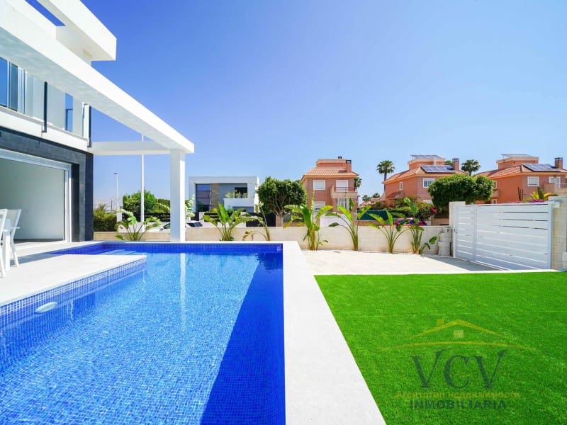 3 soverom Hus til salgs i Gran Alacant med garasje - € 450 000 (Ref: 9948484)