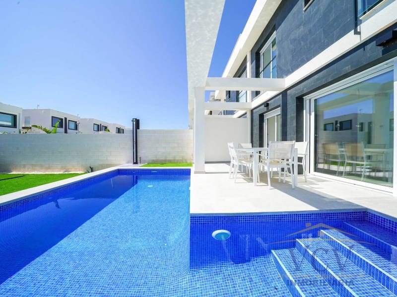 3 soverom Hus til salgs i Gran Alacant med garasje - € 450 000 (Ref: 9948484)