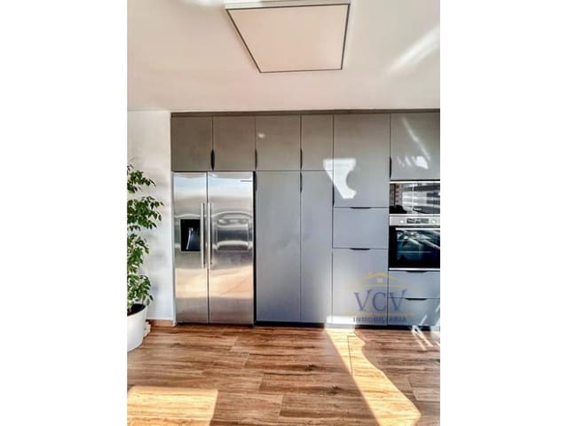 1 soveværelse Penthouse til salg i Barrio del Centro, Alicante by - € 300.000 (Ref: 9948486)