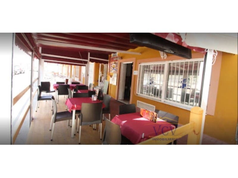 31 soveværelse Hotel til salg i Torrevieja med swimmingpool - € 2.800.000 (Ref: 9948489)