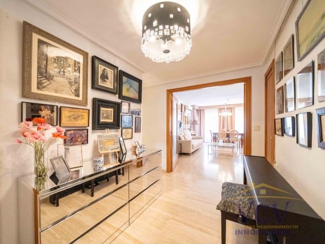 3 soveværelse Lejlighed til salg i Alicante by - € 680.000 (Ref: 9977251)
