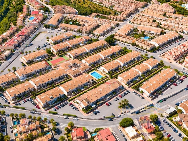 2 soverom Hus til salgs i Gran Alacant, Santa Pola med garasje - € 230 000 (Ref: 9995084)