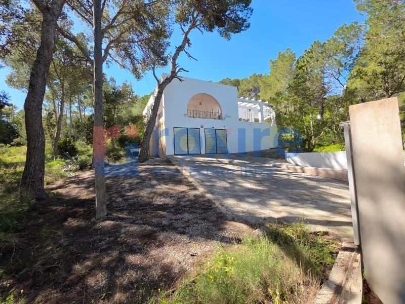 3 bedroom Villa for sale in Cala Vadella with garage - € 1,500,000 (Ref: 8199754)