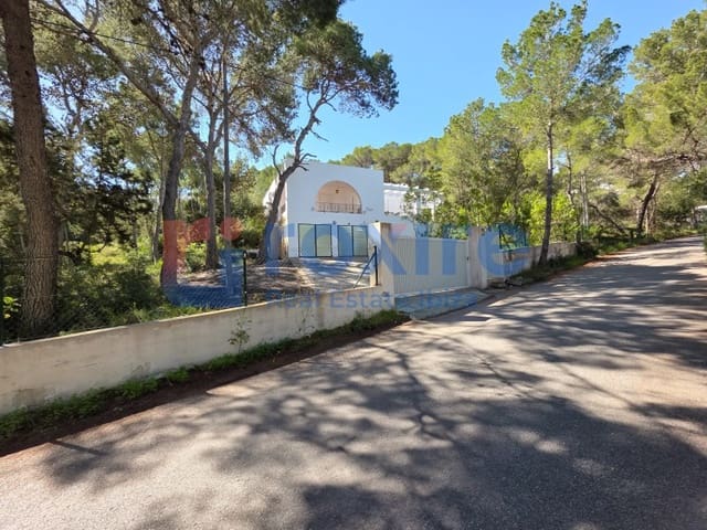 3 soveværelse Villa til salg i Cala Vadella, San Jose / Sant Josep de Sa Talaia med garage - € 1.500.000 (Ref: 8199754)
