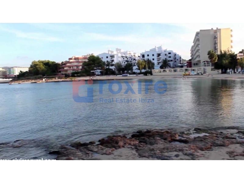 Commercieel te koop in Cala d'en Bou - € 265.000 (Ref: 8199756)