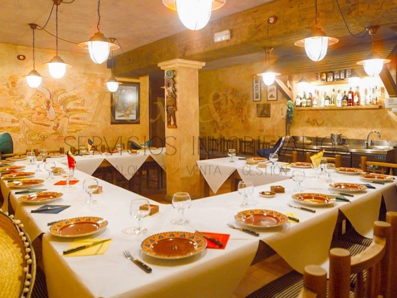 Restaurant/Bar for rent in Sant Antoni de Portmany - € 4,900 (Ref: 8199759)