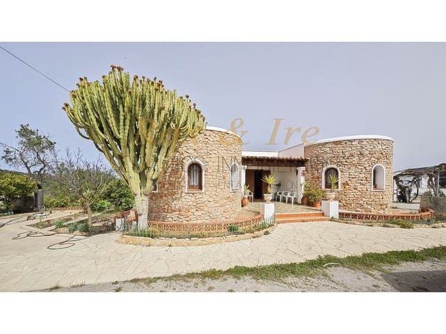 3 slaapkamer Villa te koop in Cala Bassa, San Jose / Sant Josep de Sa Talaia - € 1.999.900 (Ref: 8238238)