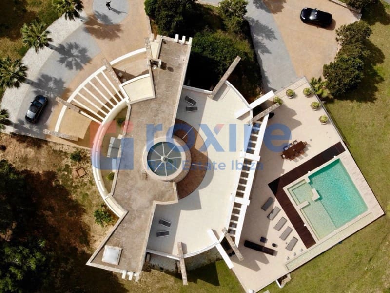 4 bedroom Villa for sale in Cala d'en Bou with pool - € 6,500,000 (Ref: 8252085)