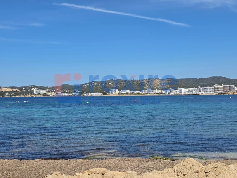 4 bedroom Villa for sale in Cala d'en Bou with pool - € 6,500,000 (Ref: 8252085)