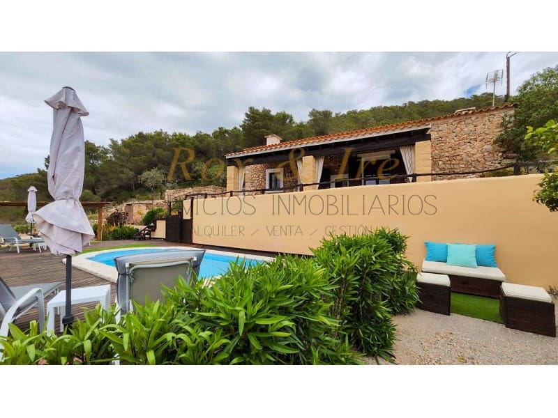 2 bedroom Villa for holiday rental in San Jose / Sant Josep de Sa Talaia with pool - € 1,750 (Ref: 8314301)