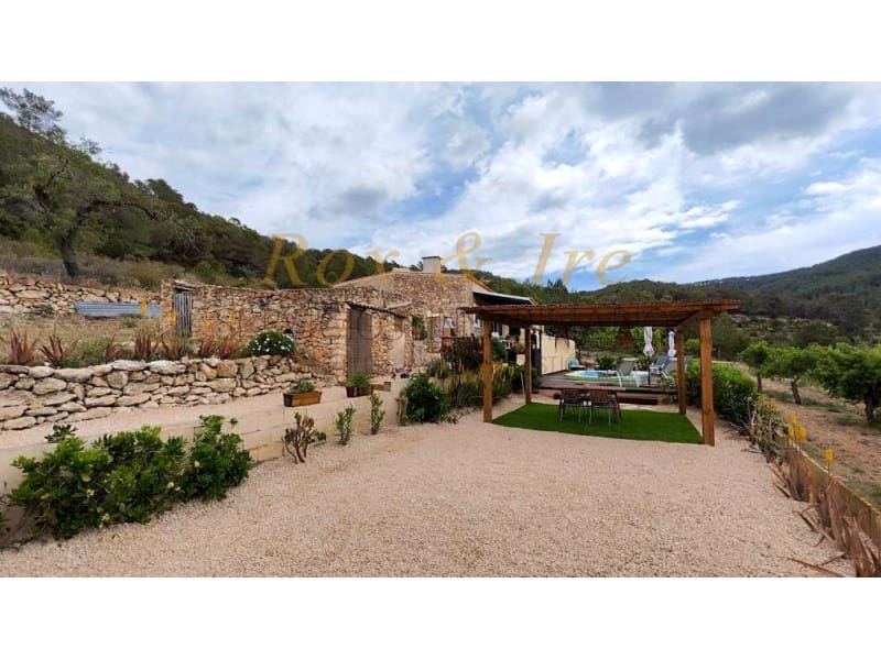 2 bedroom Villa for holiday rental in San Jose / Sant Josep de Sa Talaia with pool - € 1,750 (Ref: 8314301)