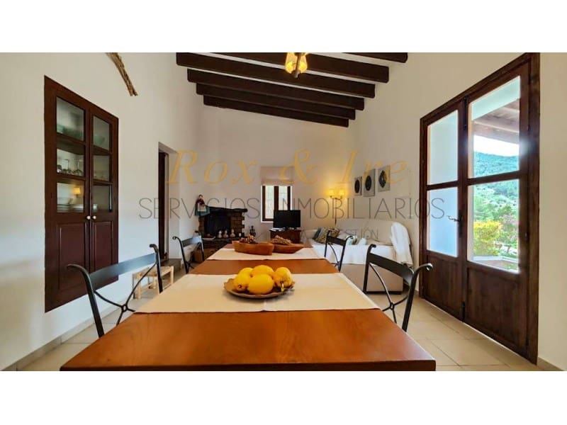 2 bedroom Villa for holiday rental in San Jose / Sant Josep de Sa Talaia with pool - € 1,750 (Ref: 8314301)