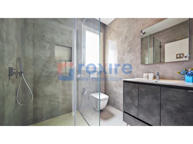 5 bedroom Villa for sale in Puig de'n Valls with pool - € 3,175,000 (Ref: 8756652)