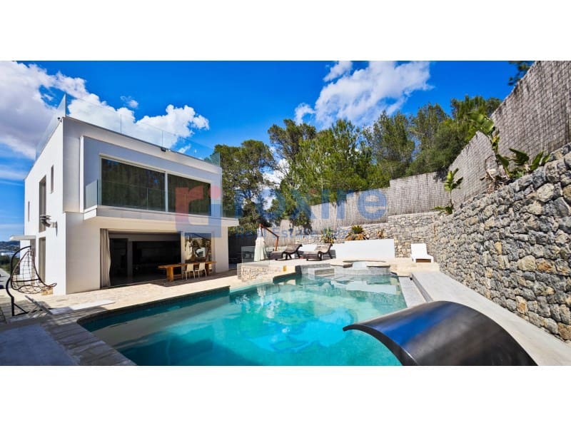 5 bedroom Villa for sale in Puig de'n Valls with pool - € 3,175,000 (Ref: 8756652)