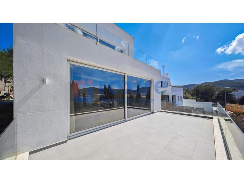 5 bedroom Villa for sale in Puig de'n Valls with pool - € 3,175,000 (Ref: 8756652)