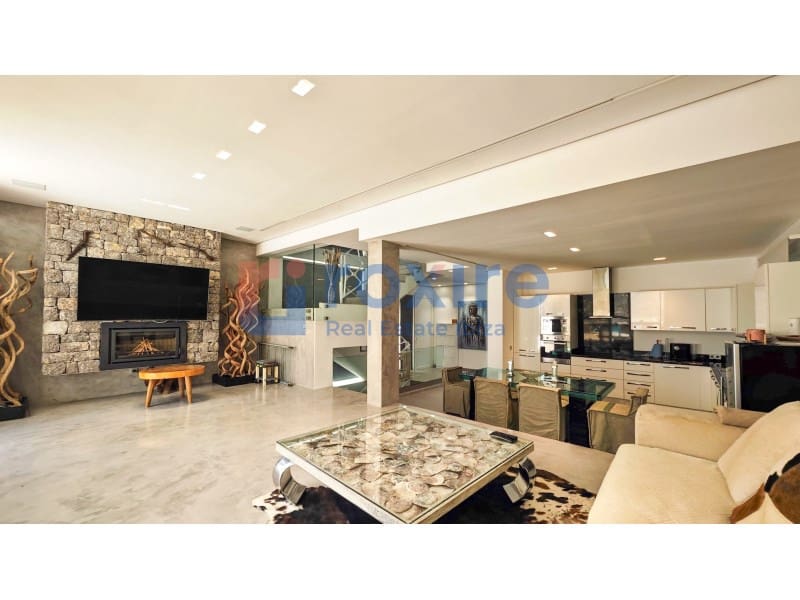 5 bedroom Villa for sale in Puig de'n Valls with pool - € 3,175,000 (Ref: 8756652)