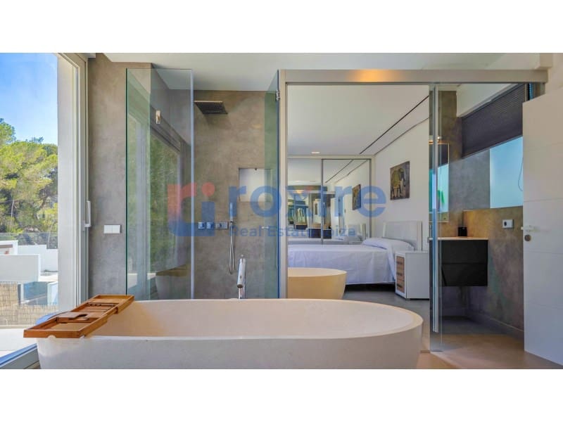 5 bedroom Villa for sale in Puig de'n Valls with pool - € 3,175,000 (Ref: 8756652)