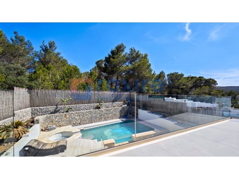 5 bedroom Villa for sale in Puig de'n Valls with pool - € 3,175,000 (Ref: 8756652)