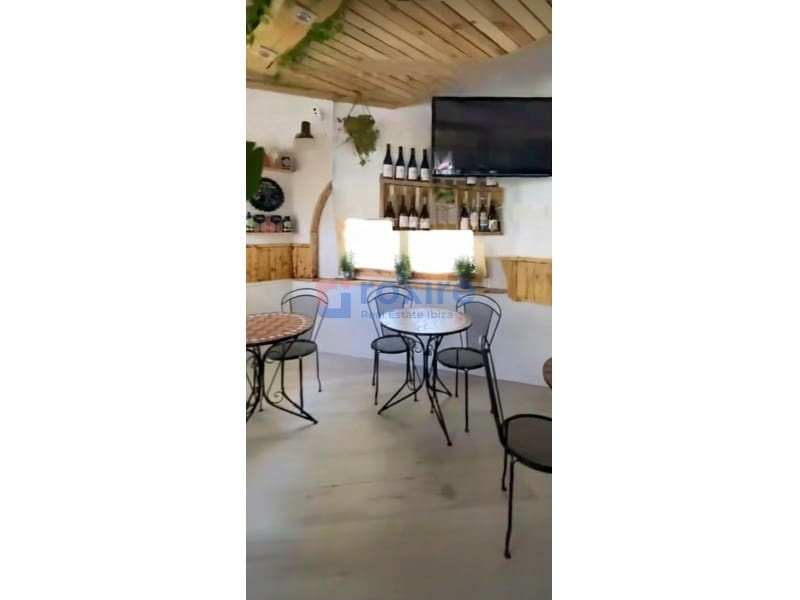 Restaurant/bar te koop in Sant Antoni de Portmany - € 299.000 (Ref: 8802603)
