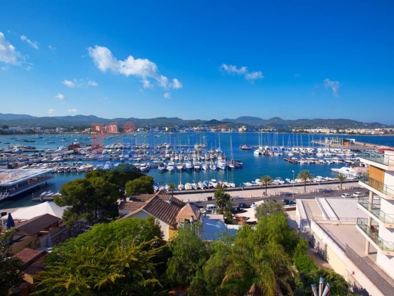 3 soveværelse Lejlighed til salg i Sant Antoni de Portmany med garage - € 435.000 (Ref: 8865692)