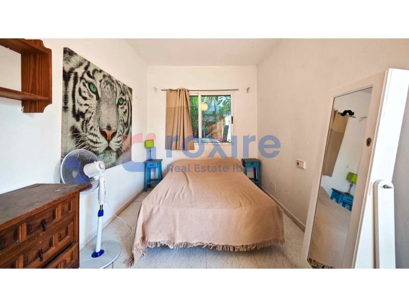 4 bedroom Villa for sale in Cala d'en Bou - € 1,700,000 (Ref: 8880175)