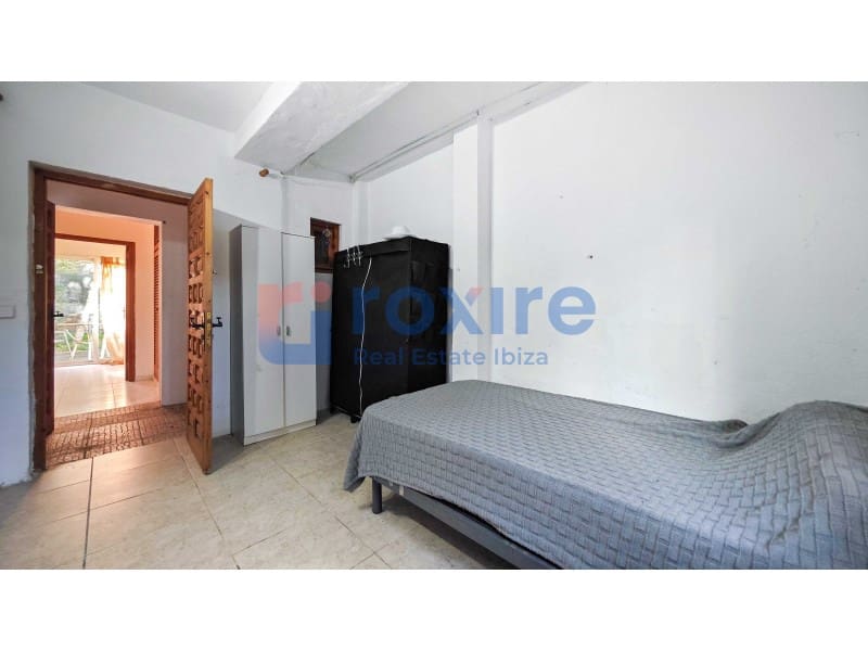 4 bedroom Villa for sale in Cala d'en Bou - € 1,700,000 (Ref: 8880175)