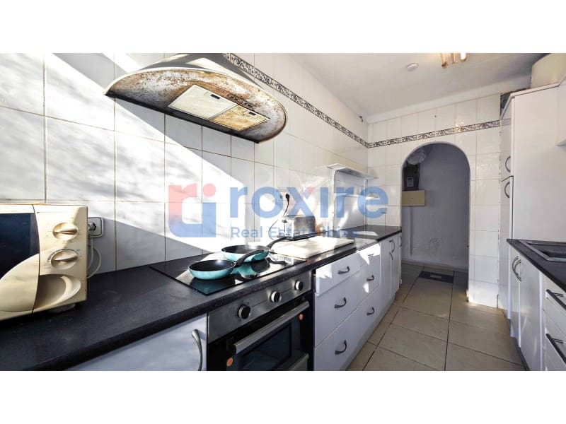 4 bedroom Villa for sale in Cala d'en Bou - € 1,700,000 (Ref: 8880175)