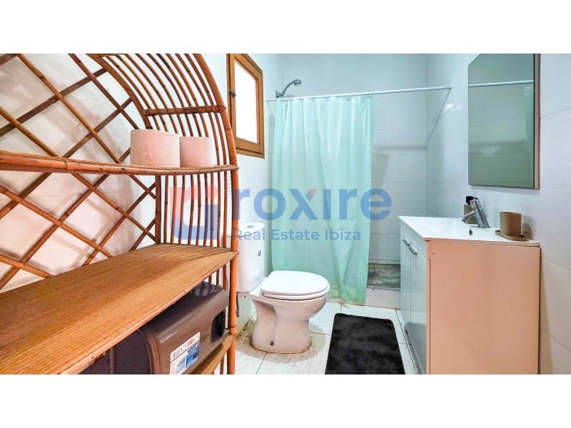 4 bedroom Villa for sale in Cala d'en Bou - € 1,700,000 (Ref: 8880175)