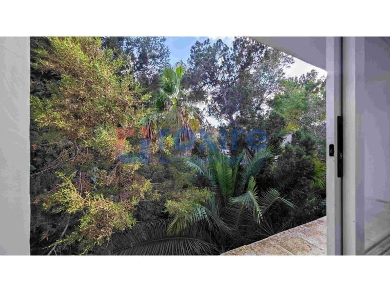 4 bedroom Villa for sale in Cala d'en Bou - € 1,700,000 (Ref: 8880175)