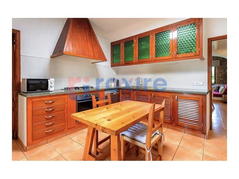 4 bedroom Villa for rent in San Jose / Sant Josep de Sa Talaia with pool garage - € 7,600 (Ref: 8986369)