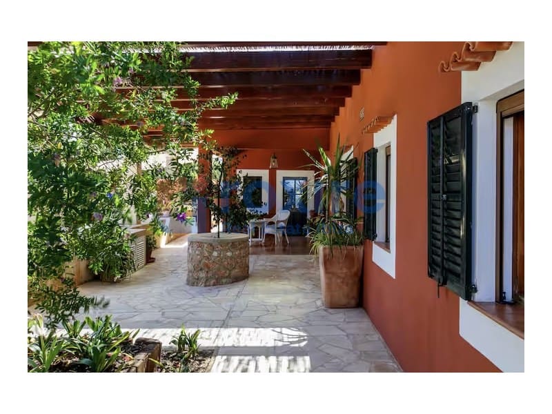 4 bedroom Villa for rent in San Jose / Sant Josep de Sa Talaia with pool garage - € 7,600 (Ref: 8986369)