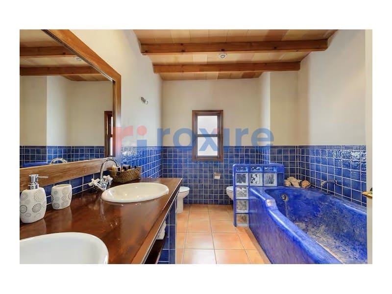 4 bedroom Villa for rent in San Jose / Sant Josep de Sa Talaia with pool garage - € 7,600 (Ref: 8986369)
