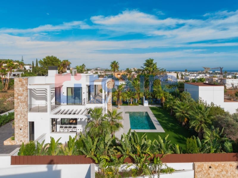 4 makuuhuone Huvila myytävänä paikassa Sant Jordi de Ses Salines mukana uima-altaan - 3 795 000 € (Ref: 9029769)