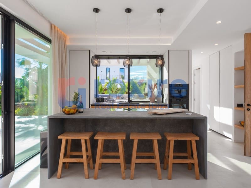 4 makuuhuone Huvila myytävänä paikassa Sant Jordi de Ses Salines mukana uima-altaan - 3 795 000 € (Ref: 9029769)